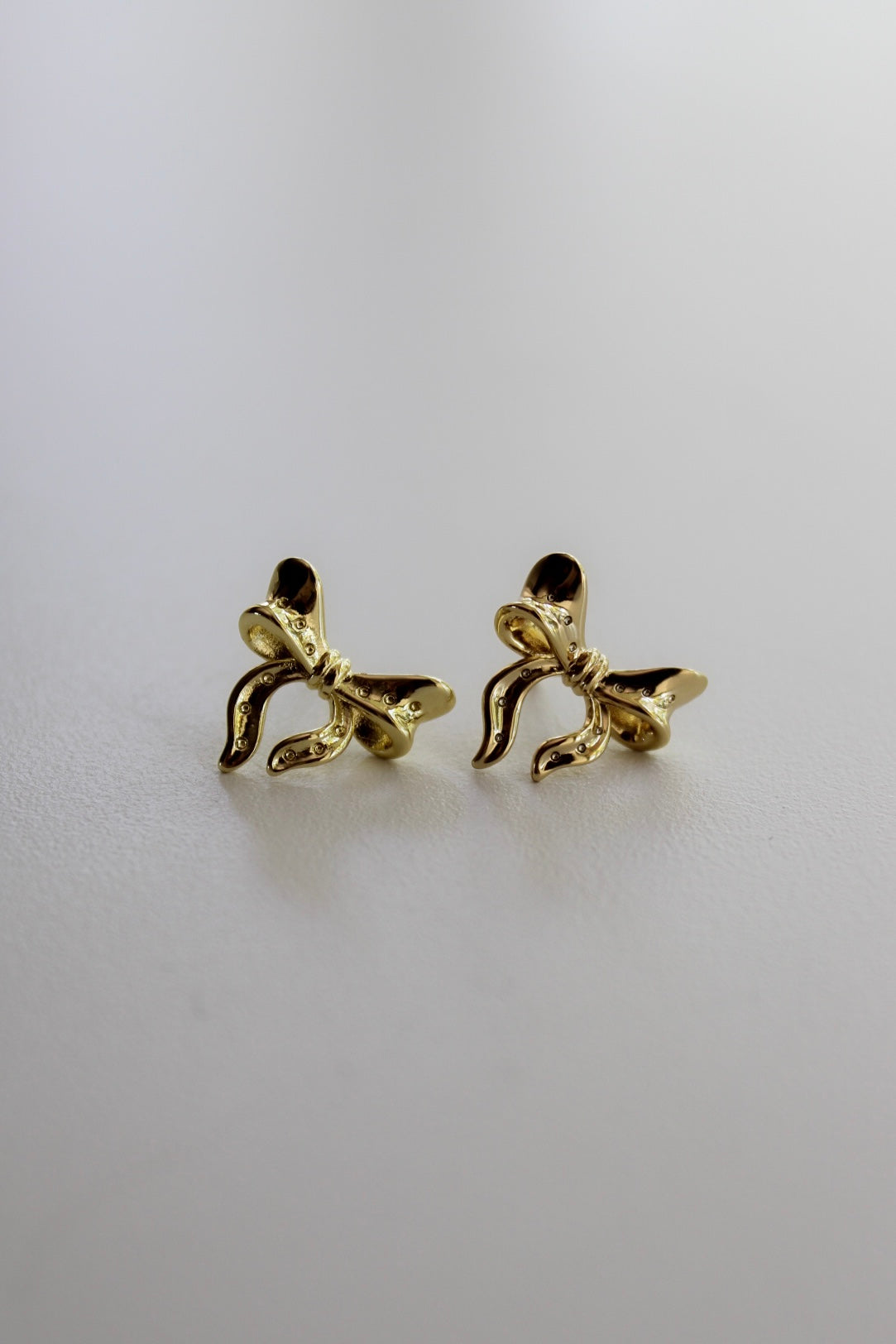 Bow Studs