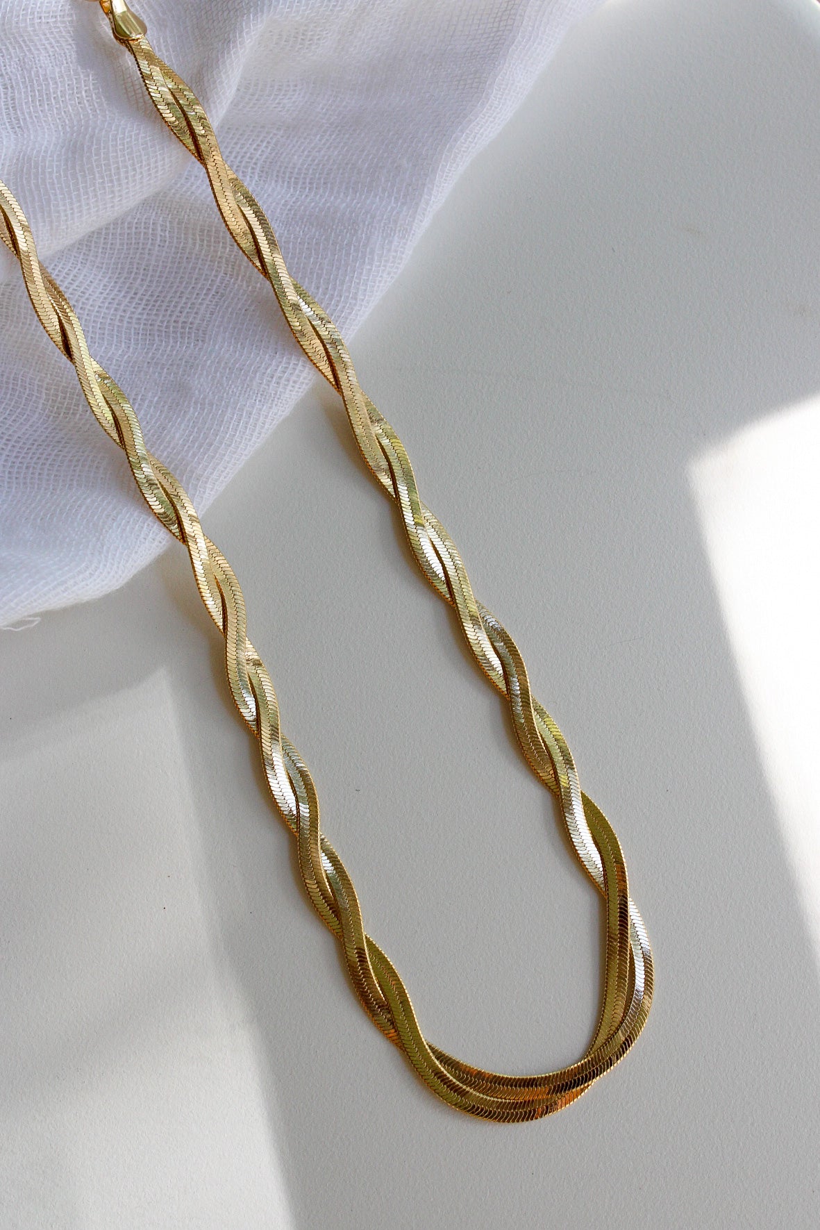 Twisted Herringbone Chain