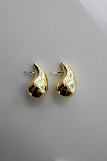 Small Teardrop Studs