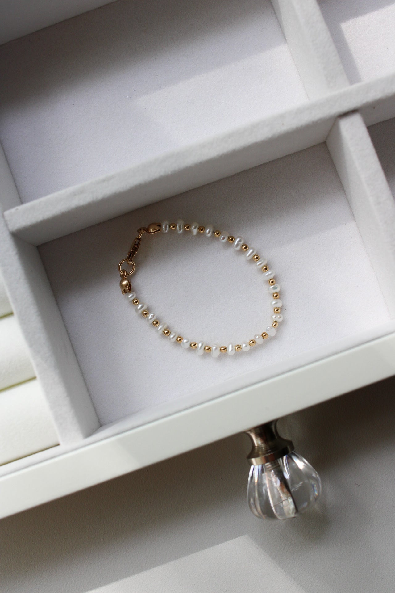 Pearl/Gold Baby Bracelet